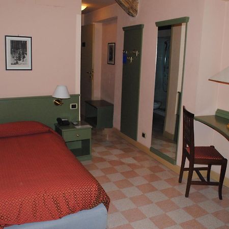 Residenza D'Epoca Locanda Del Cigno Nero Sant'Olcese Eksteriør bilde